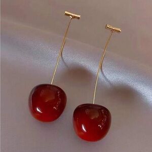 Elegant Cherry Earrings – Handcrafted Dried Flower Fruit Pendants